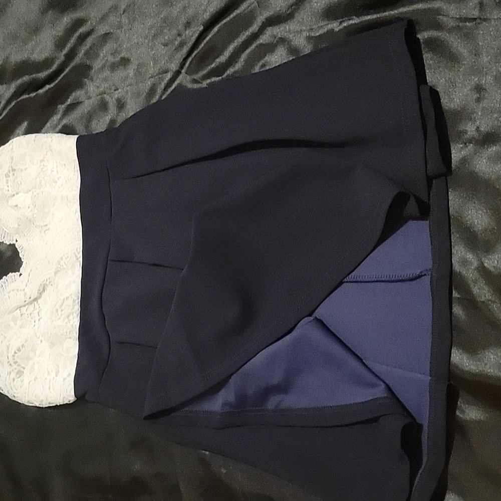 Dress - Picture 3 of 16